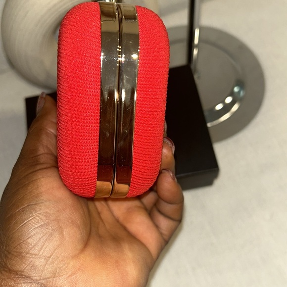 Giorgio Armani Beauty Clutch like new - Picture 6 of 8